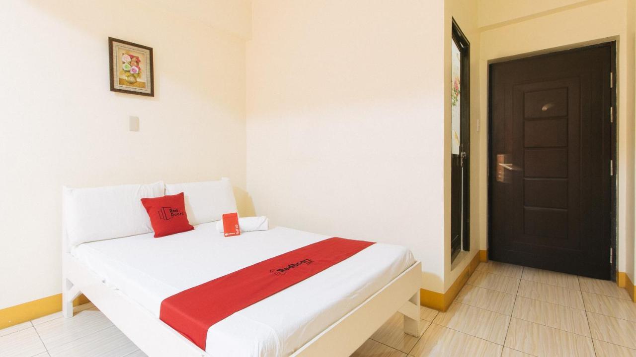 Reddoorz @ Golden Skye Hotel Guagua מראה חיצוני תמונה