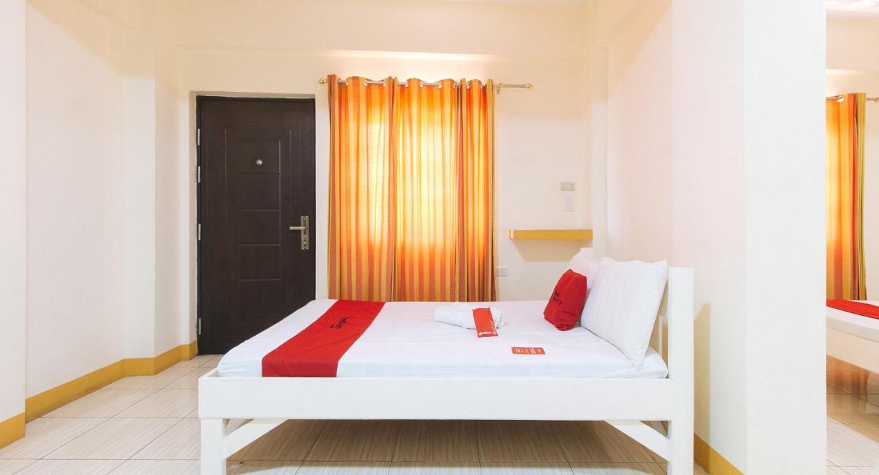 Reddoorz @ Golden Skye Hotel Guagua מראה חיצוני תמונה