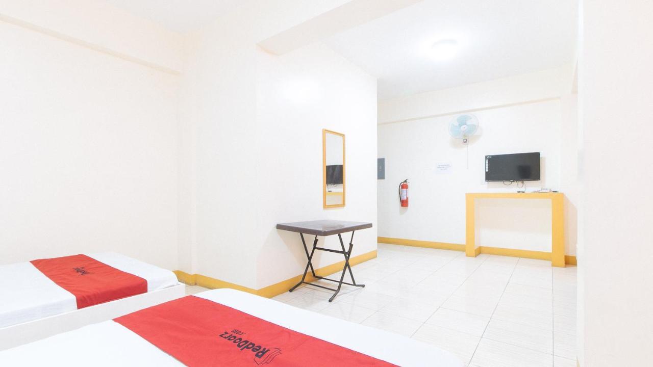 Reddoorz @ Golden Skye Hotel Guagua מראה חיצוני תמונה