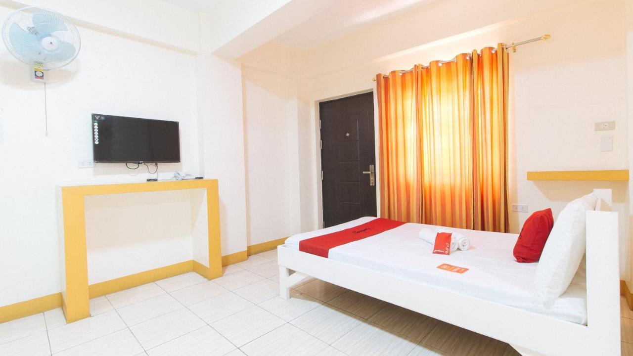 Reddoorz @ Golden Skye Hotel Guagua מראה חיצוני תמונה